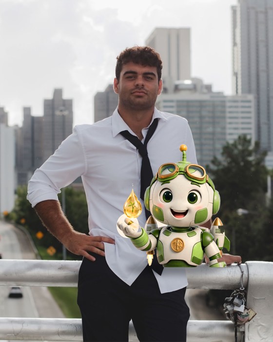 Valentino Caratini, fundador, junto a Growty en la baranda